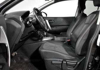 Подержанный автомобиль Nissan Qashqai 2013 года (11 фото)