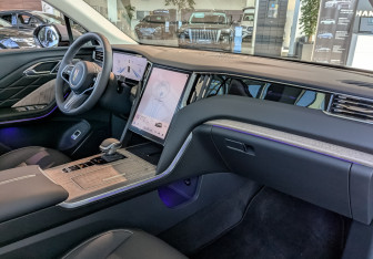 Новый Hongqi HS7 2025 (9 фото)