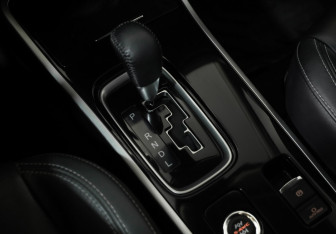Подержанный автомобиль Mitsubishi Outlander 2021 года (17 фото)