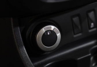 Подержанный автомобиль Renault Duster 2016 года (14 фото)