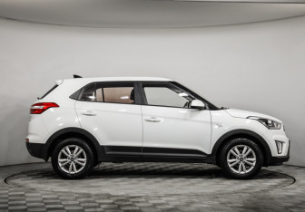 Подержанный автомобиль Hyundai Creta 2018 года (4 фото)