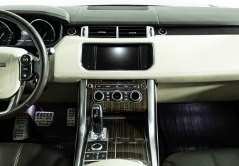 Подержанный автомобиль Land Rover Range Rover Sport 2014 года (14 фото)