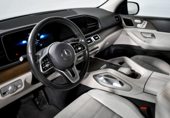 Подержанный автомобиль Mercedes-Benz GLE 2019 года (9 фото)