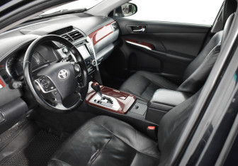 Подержанный автомобиль Toyota Camry Sedan 2013 года (9 фото)