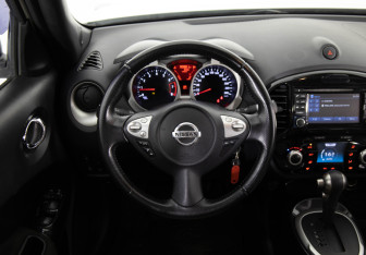 Подержанный автомобиль Nissan Juke 2013 года (10 фото)