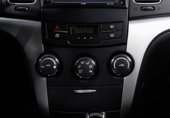 Подержанный автомобиль SsangYong Actyon 2012 года (12 фото)