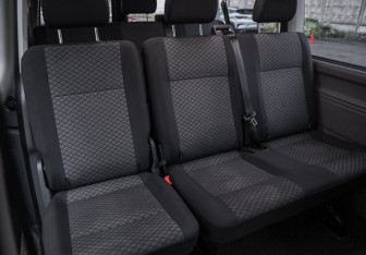 Подержанный автомобиль Volkswagen Caravelle 2020 года (23 фото)