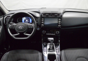 Подержанный автомобиль Hyundai Creta 2022 года (14 фото)