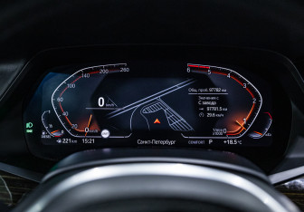 Подержанный автомобиль BMW X5 2019 года (38 фото)