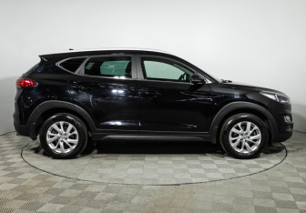 Подержанный автомобиль Hyundai Tucson 2020 года (4 фото)
