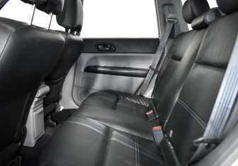 Подержанный автомобиль Subaru Forester Suv 2007 года (12 фото)