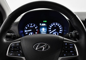 Подержанный автомобиль Hyundai Solaris Sedan 2022 года (14 фото)