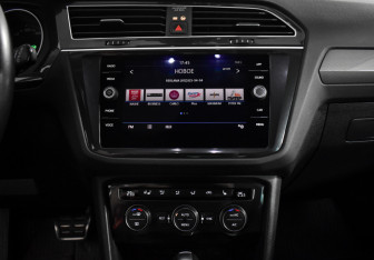 Подержанный автомобиль Volkswagen Tiguan 2020 года (17 фото)