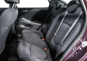 Подержанный автомобиль Hyundai Solaris Sedan 2013 года (10 фото)