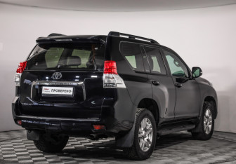 Подержанный автомобиль Toyota Land Cruiser Prado 2012 года (5 фото)