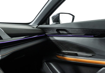 Подержанный автомобиль Changan UNI-V 2024 года (21 фото)