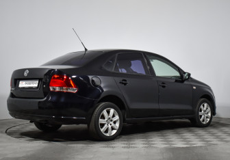 Подержанный автомобиль Volkswagen Polo Sedan 2011 года (5 фото)