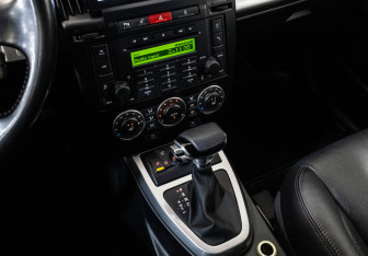 Подержанный автомобиль Land Rover Freelander 2010 года (10 фото)