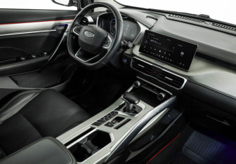 Подержанный автомобиль Geely Coolray 2022 года (9 фото)