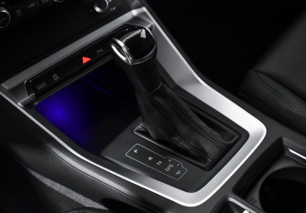 Подержанный автомобиль Audi Q3 2020 года (12 фото)