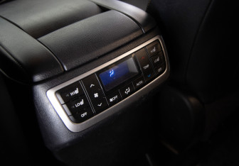 Подержанный автомобиль Toyota Highlander 2016 года (24 фото)