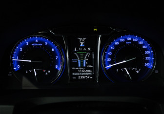 Подержанный автомобиль Toyota Camry Sedan 2018 года (12 фото)