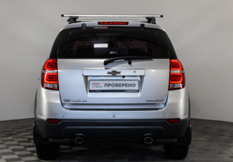 Подержанный автомобиль Chevrolet Captiva 2012 года (6 фото)