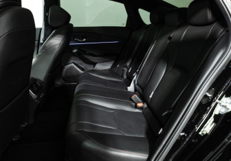 Подержанный автомобиль Honda Accord Sedan 2023 года (10 фото)