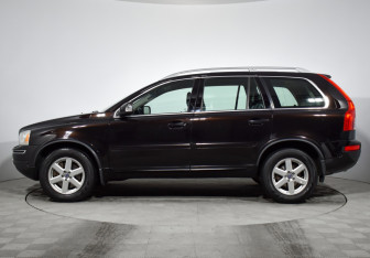 Подержанный автомобиль Volvo XC90 2013 года (8 фото)