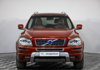 Подержанный автомобиль Volvo XC90 2013 года (2 фото)
