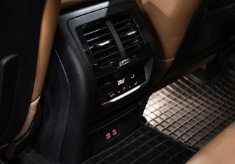 Подержанный автомобиль BMW X3 2020 года (23 фото)