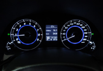 Подержанный автомобиль Infiniti FX 2012 года (13 фото)