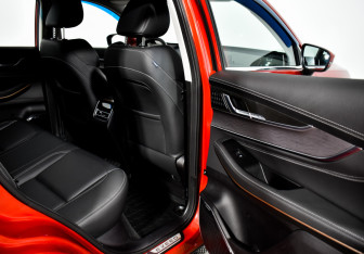 Подержанный автомобиль Exeed LX 2022 года (12 фото)