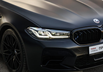 Подержанный автомобиль BMW M5 Sedan 2021 года (13 фото)