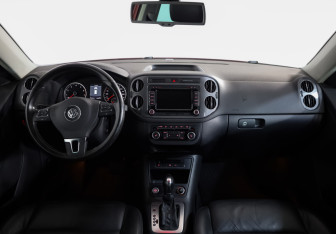 Подержанный автомобиль Volkswagen Tiguan 2013 года (8 фото)