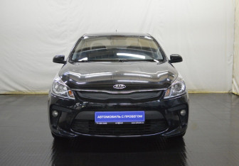 Подержанный автомобиль Kia Rio Sedan 2018 года (2 фото)