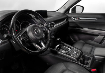Подержанный автомобиль Mazda CX-5 2018 года (9 фото)