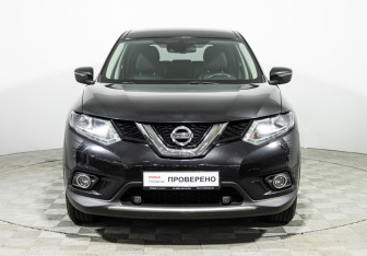 Подержанный автомобиль Nissan X-Trail 2018 года (2 фото)