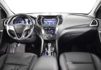 Подержанный автомобиль Hyundai Santa Fe 2015 года (11 фото)