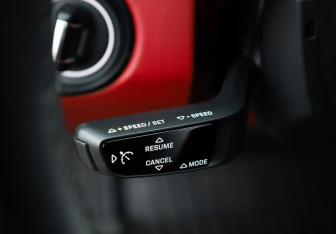 Подержанный автомобиль Porsche Cayenne 2019 года (15 фото)