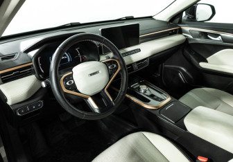Подержанный автомобиль Haval Jolion 2024 года (11 фото)