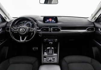 Подержанный автомобиль Mazda CX-5 2018 года (10 фото)