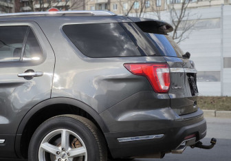 Подержанный автомобиль Ford Explorer 2018 года (7 фото)