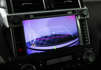 Подержанный автомобиль Toyota Land Cruiser Prado 2014 года (18 фото)