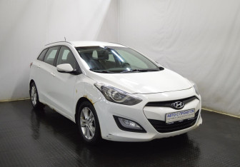 Подержанный автомобиль Hyundai i30 Wagon 2012 года (3 фото)