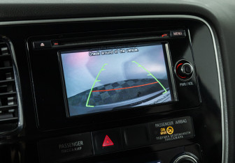 Подержанный автомобиль Mitsubishi Outlander 2012 года (16 фото)