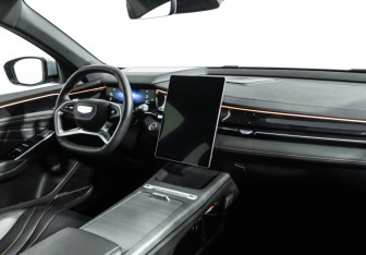 Подержанный автомобиль Geely Preface 2024 года (9 фото)