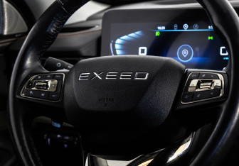 Подержанный автомобиль Exeed TXL 2022 года (11 фото)