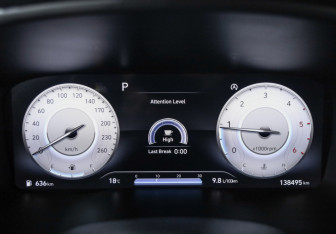 Подержанный автомобиль Hyundai Santa Fe 2020 года (13 фото)