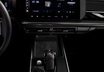 Подержанный автомобиль Haval H3 2024 года (18 фото)